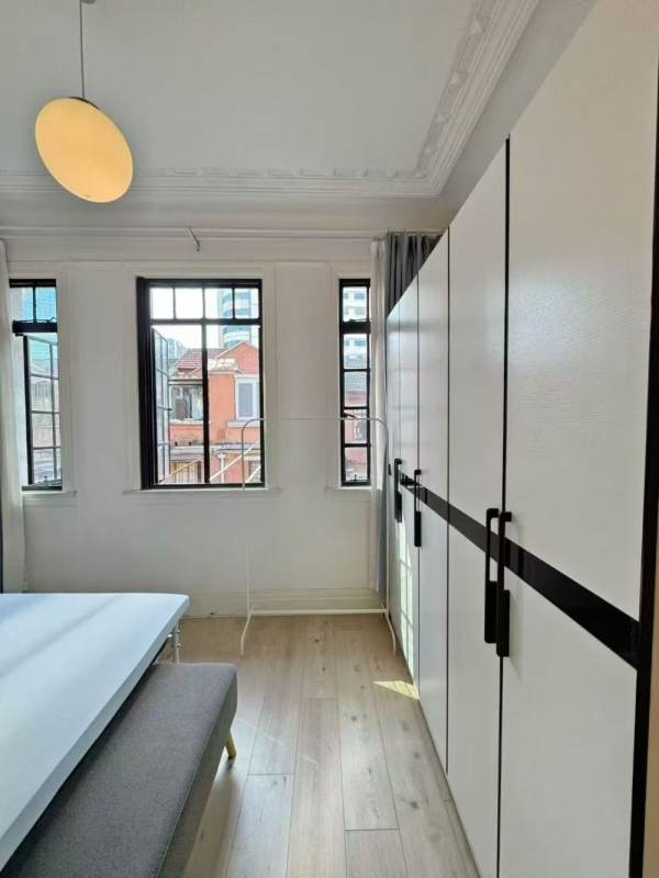 Housing image — Bedroom