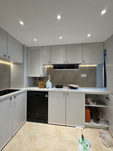 Housing image — Kitchen