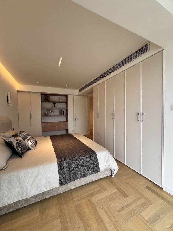 Housing image — Bedroom