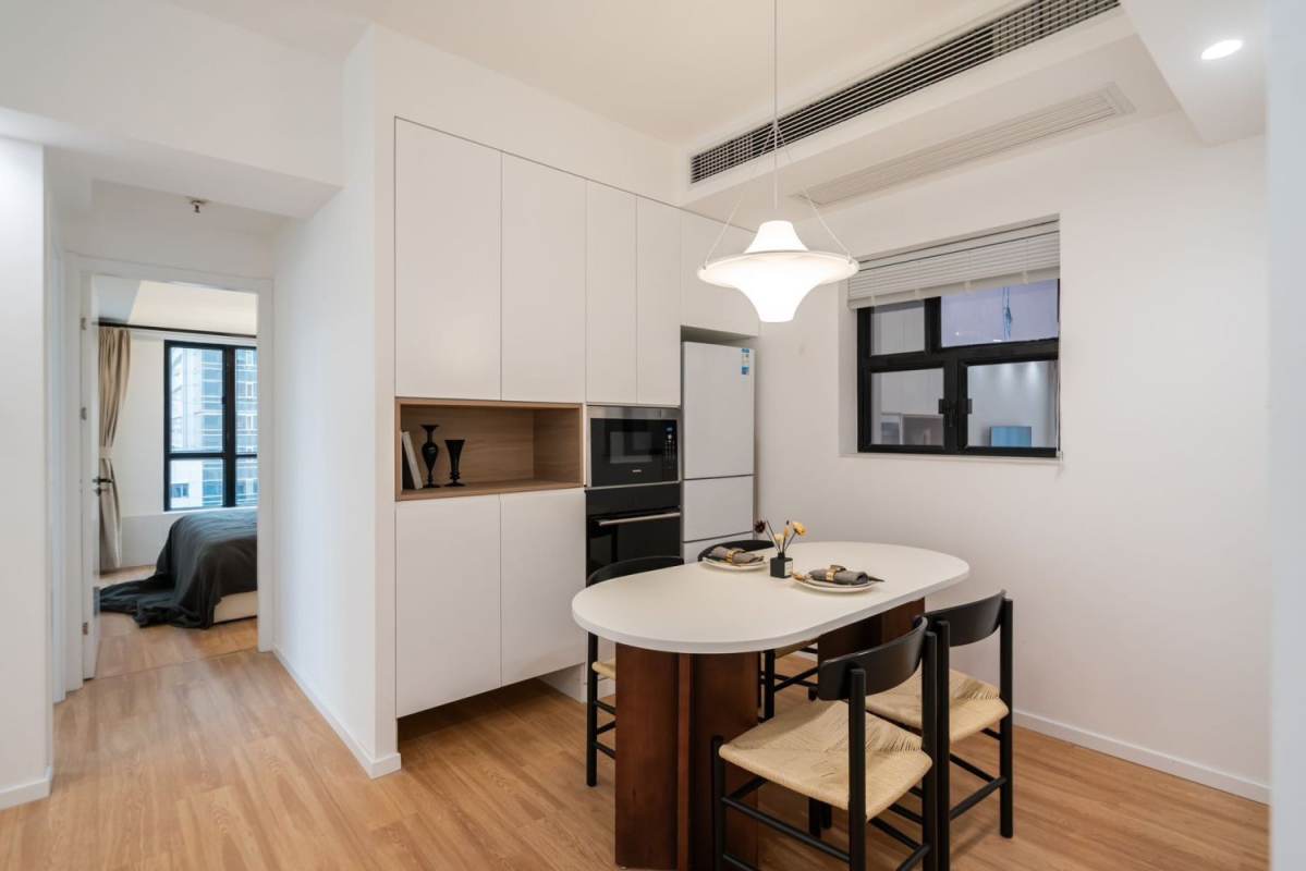 Housing image — Dining Area