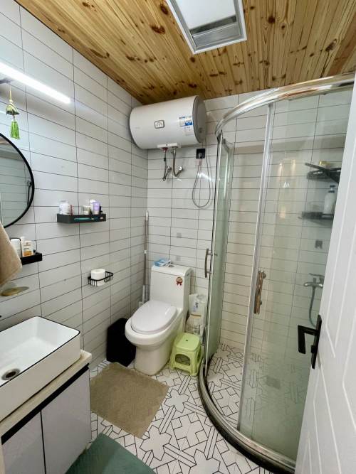 Housing image — Bathroom