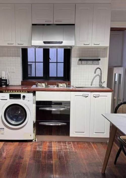 Housing image — Kitchen