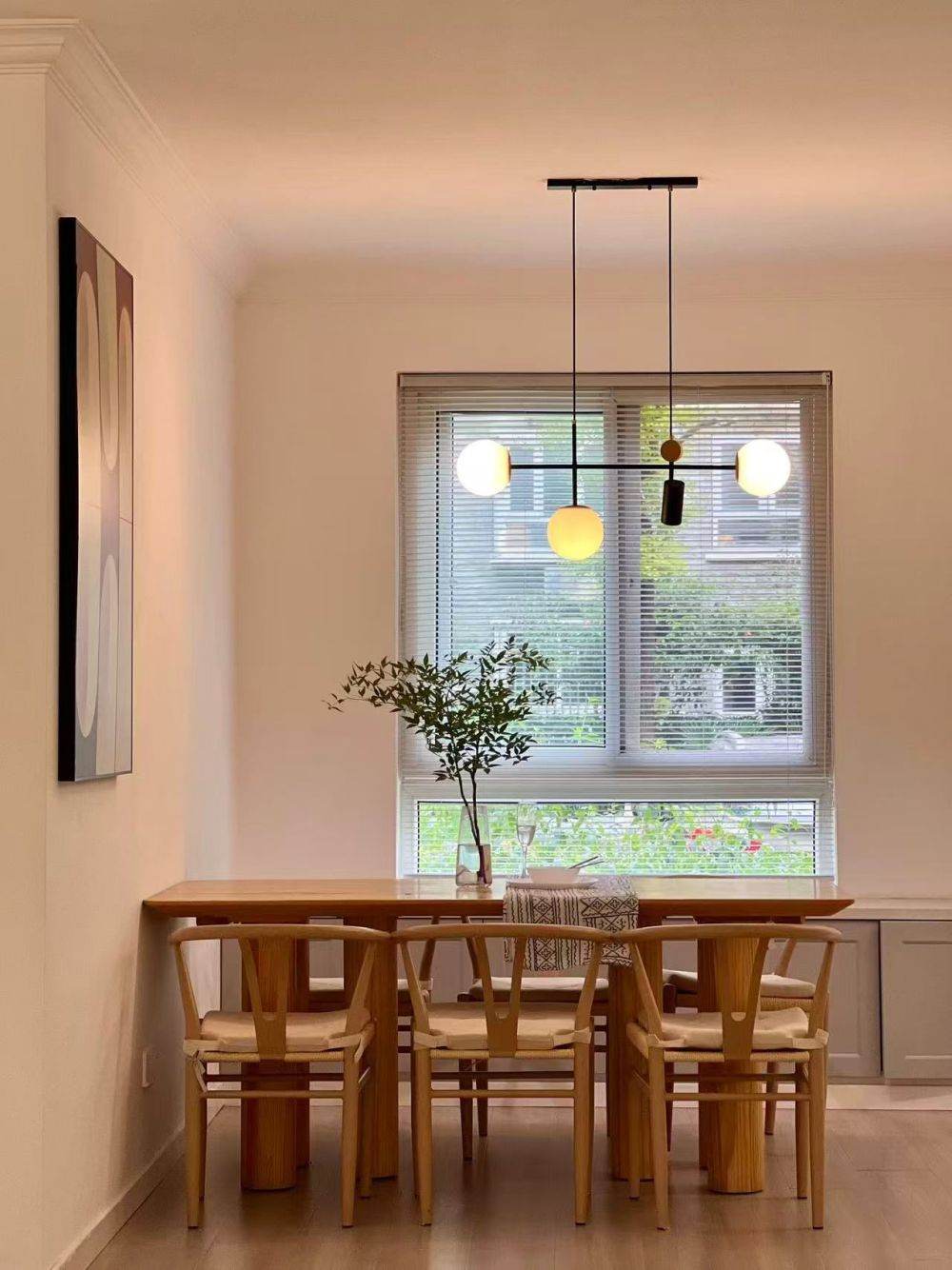 Housing image — Dining Area