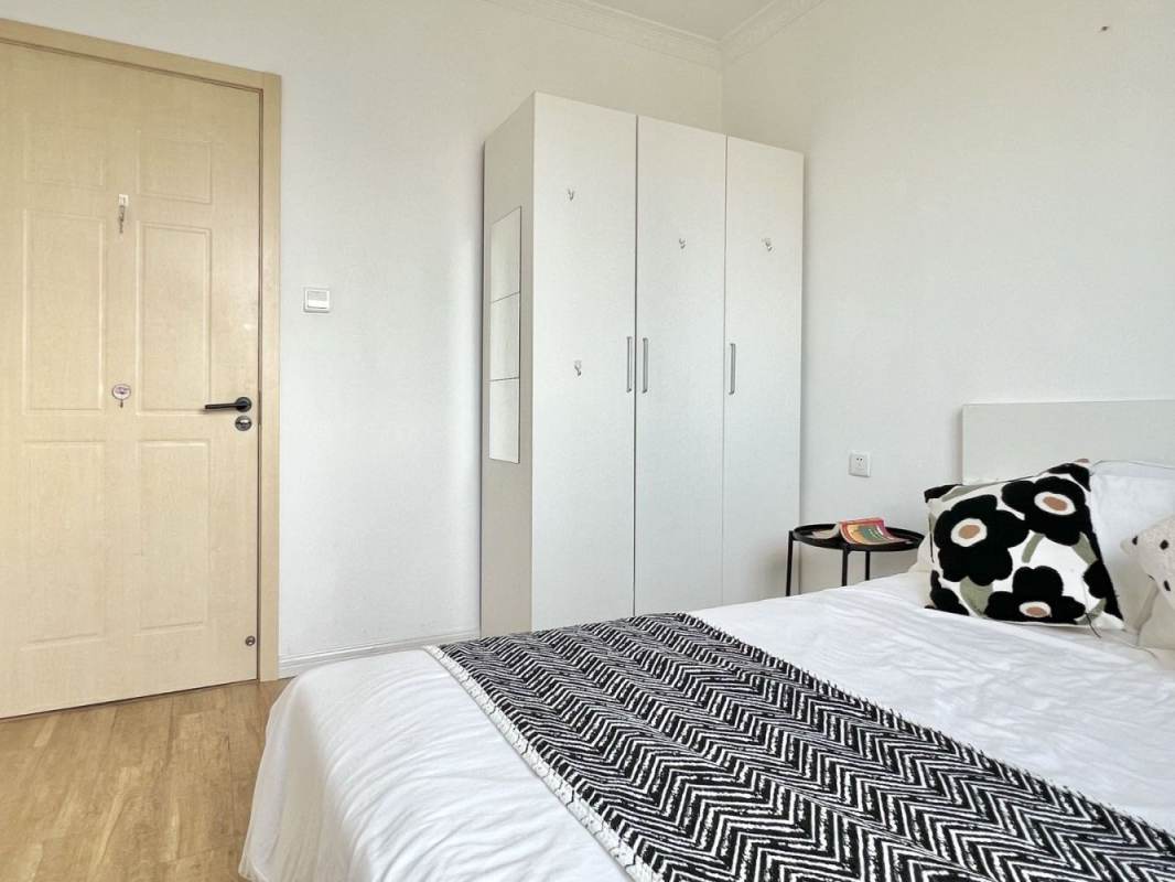 Housing image — Bedroom
