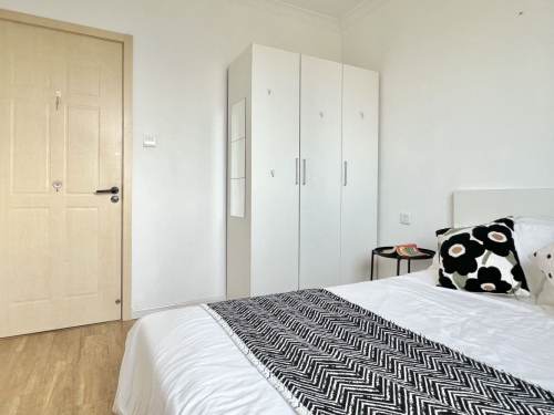 Housing image — Bedroom