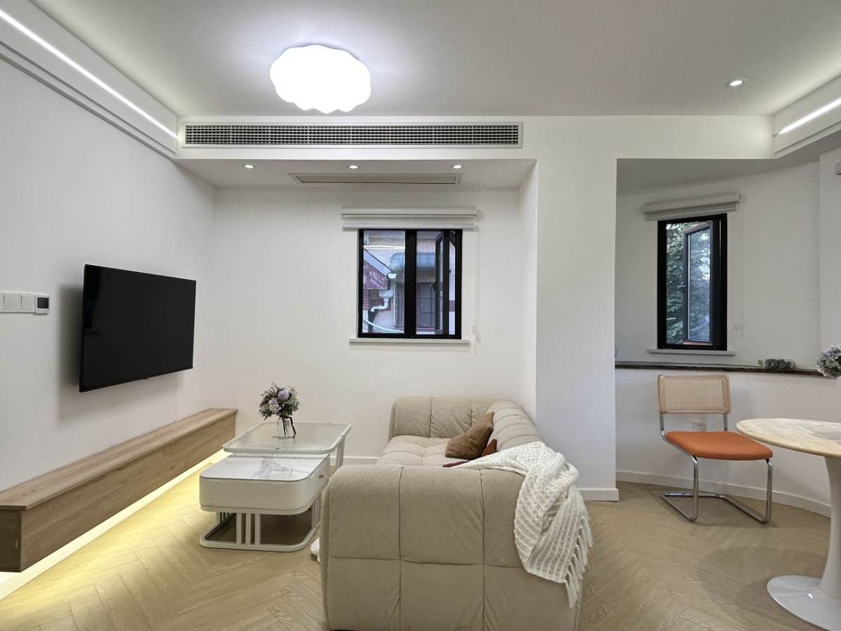 Housing image — Living Room