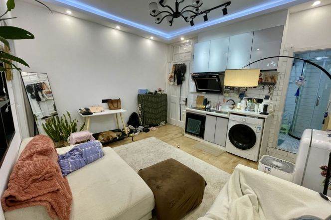 Spacious 1BR Lane House in Old Xuhui with Floor-to-Ceiling Windows (L1/L10/L12/L13)