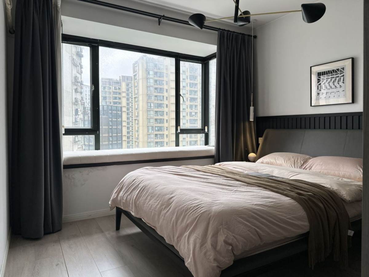 Housing image — Bedroom