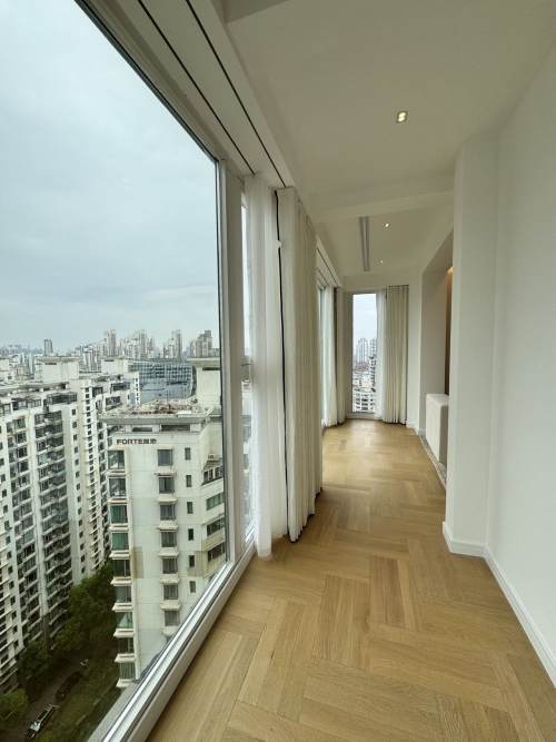 Housing image — Balcony