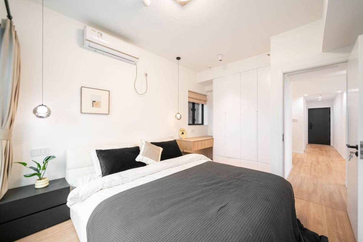 Housing image — Bedroom