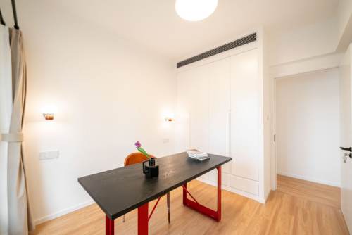Housing image — Study