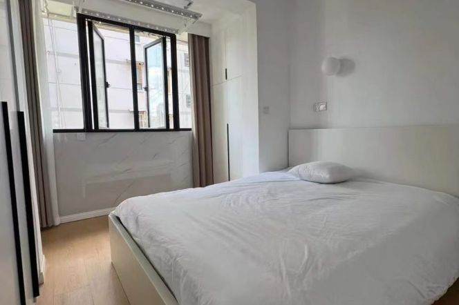 1BR Apartment near Zhongshan Park (L11/L13)