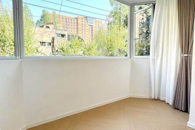 Spacious 1BR Apartment in Old Xuhui (L7/L9)
