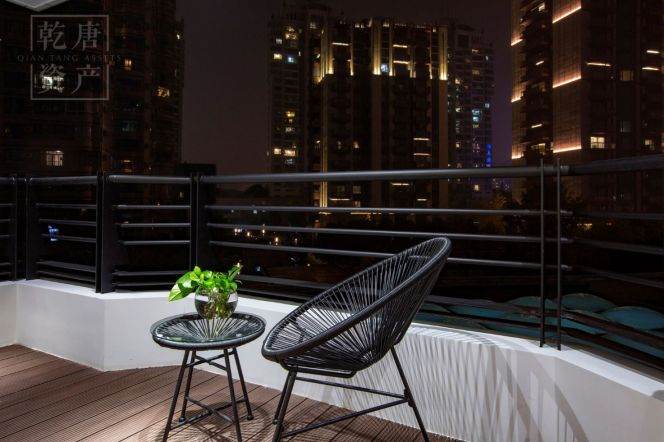 4BR Apartment in Xujiahui