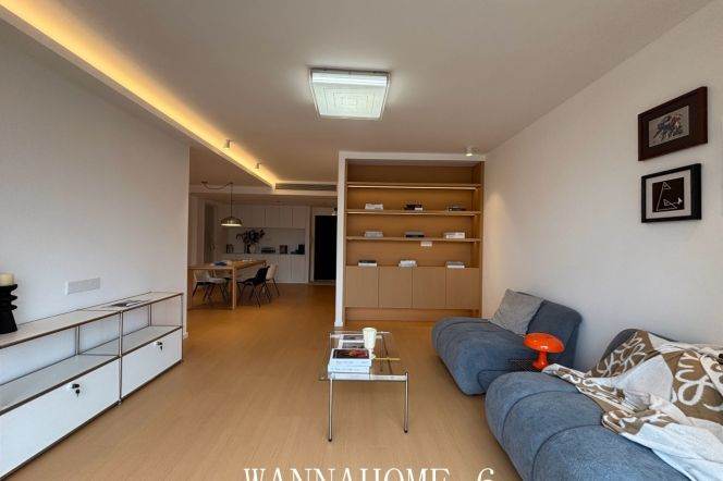 Spacious 2BR Apartment near Yishan Rd Metro (L3/L4/L9)