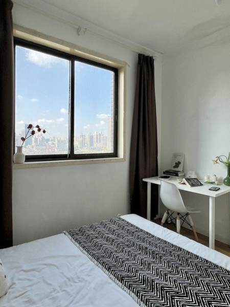 Housing image — Bedroom