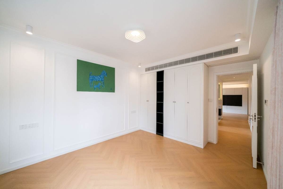 Housing image — Bedroom
