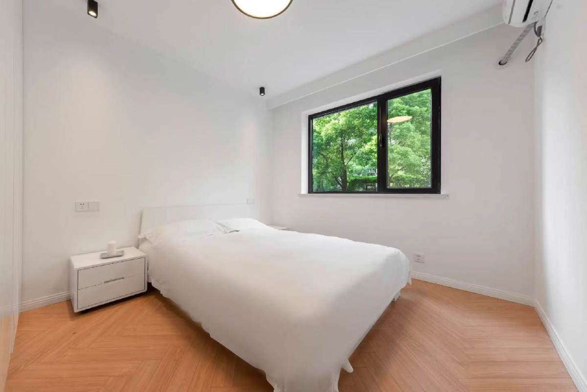 Housing image — Bedroom