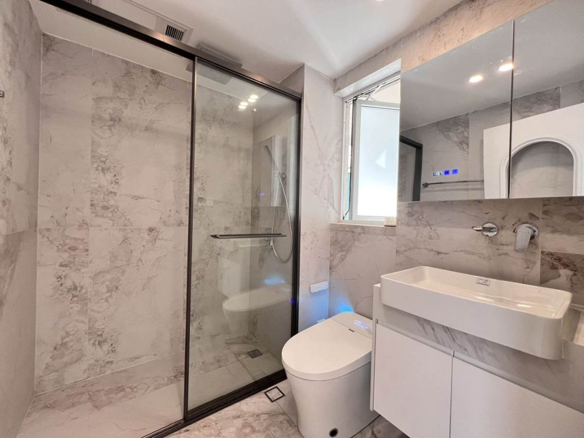 Housing image — Bathroom