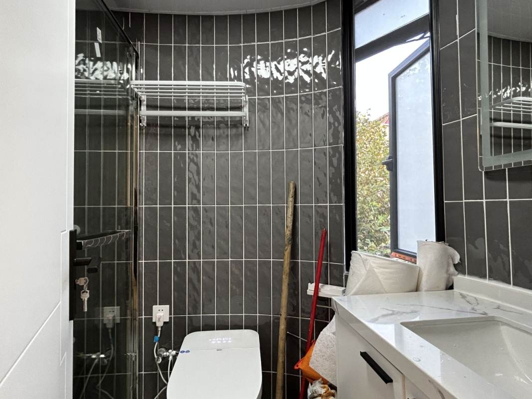Housing image — Bathroom