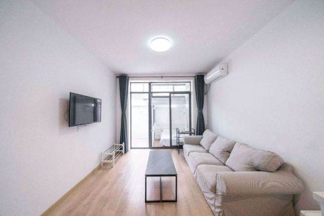 2BR Apartment in Old Xuhui