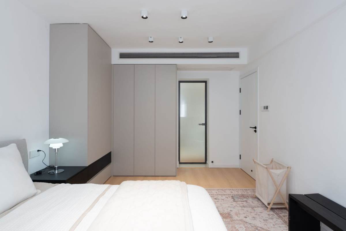 Housing image — Bedroom