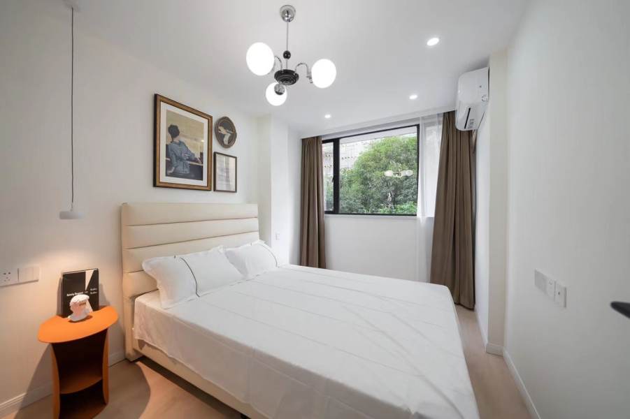Housing image — Bedroom
