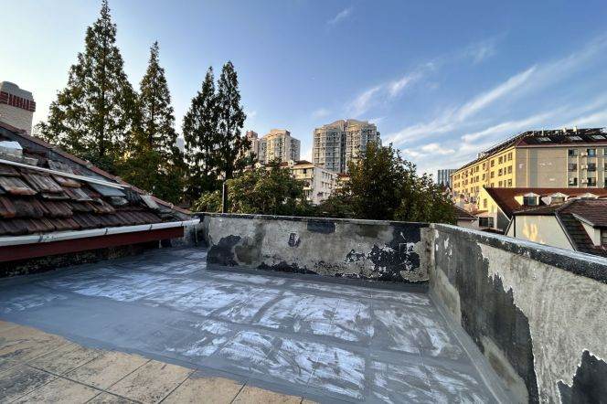 1BR Lane House near Zhongshan Park with Green View