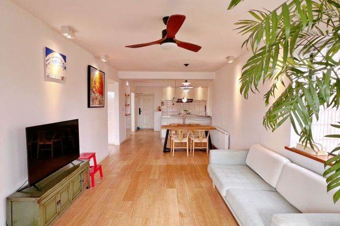 Spacious 2BR Apartment in Old Xuhui with Outstanding View (L9/L12)