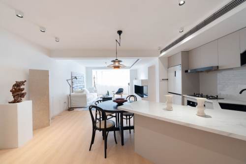 Housing image — Living Room