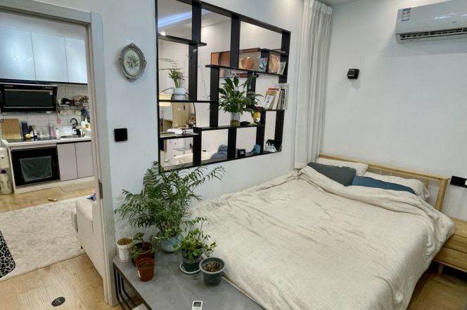 Spacious 1BR Lane House in Old Xuhui with Floor-to-Ceiling Windows (L1/L10/L12/L13)