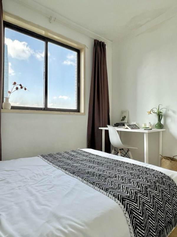 Housing image — Bedroom