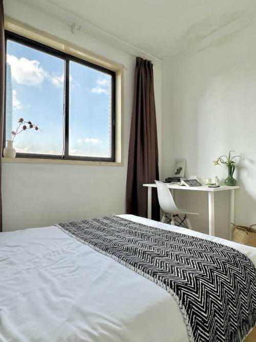 Housing image — Bedroom