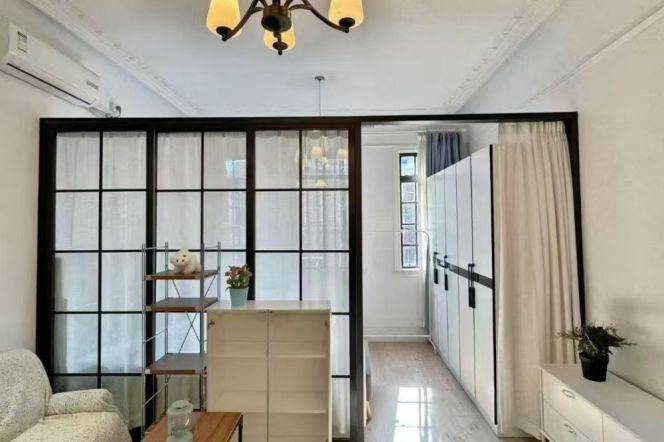 1BR Lane House in Jing'an (L2/L7/L14)