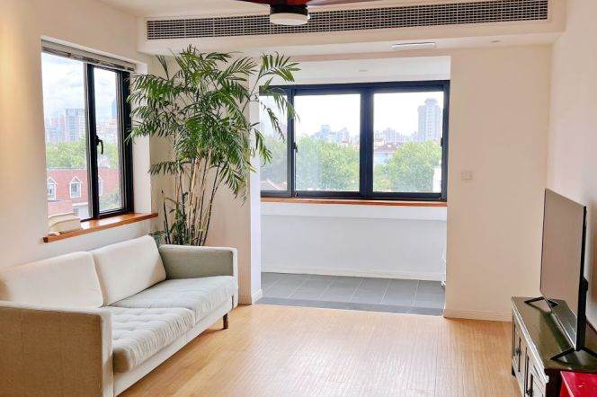 Spacious 2BR Apartment in Old Xuhui with Outstanding View (L9/L12)