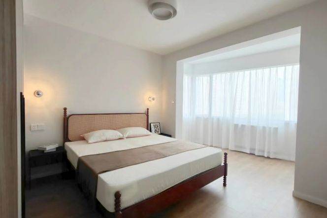 2BR Apartment in Jing'an