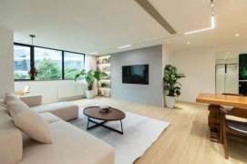 3BR Apartment near Jiangsu Rd Metro