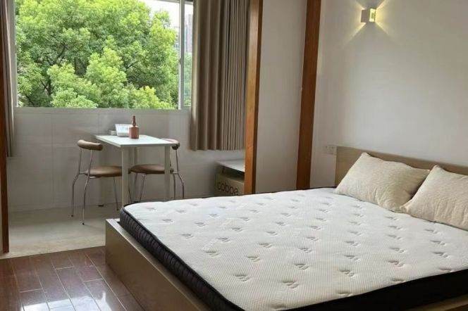 1BR Apartment near Lancun Rd Metro with Green View (L4/L6)