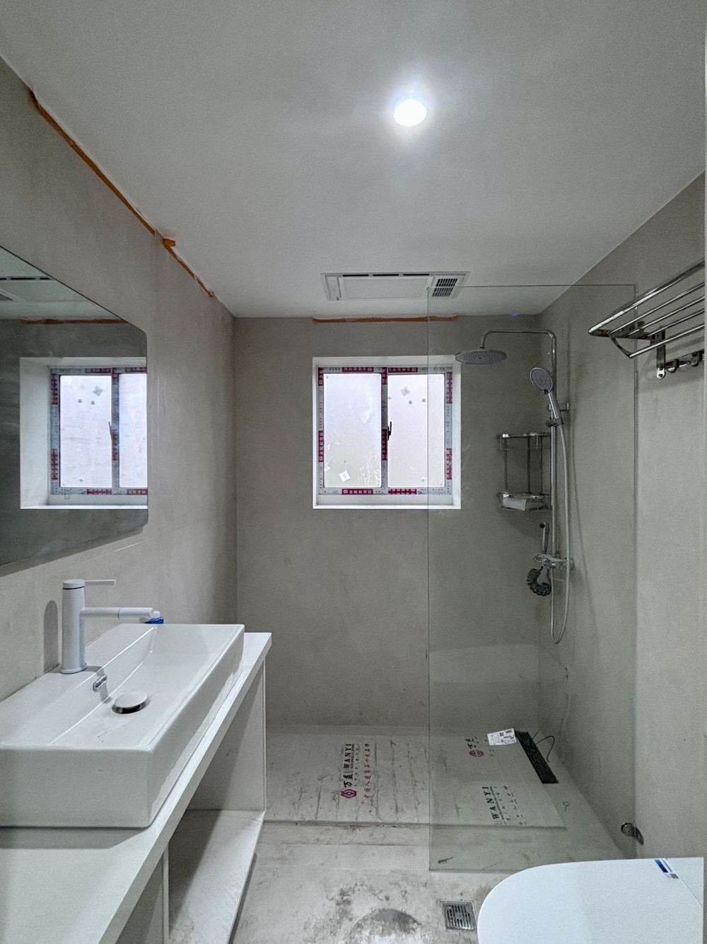 Housing image — Bathroom