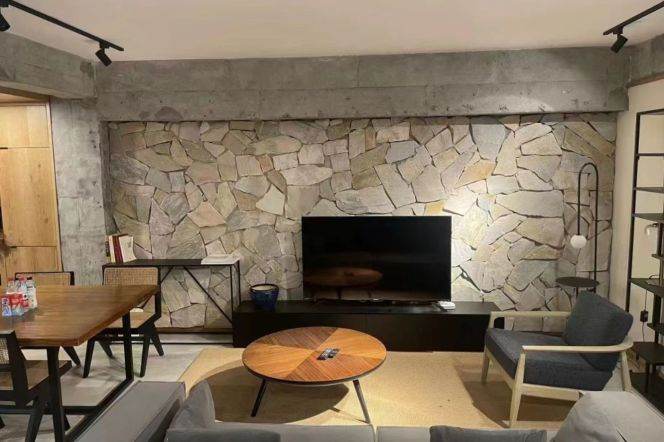 Spacious 2BR Apartment near IAPM with Green View