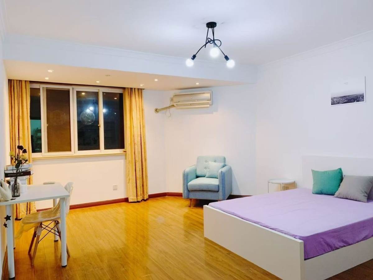 Housing image — Bedroom