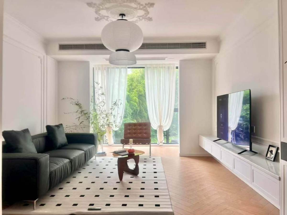 Housing image — Living Room