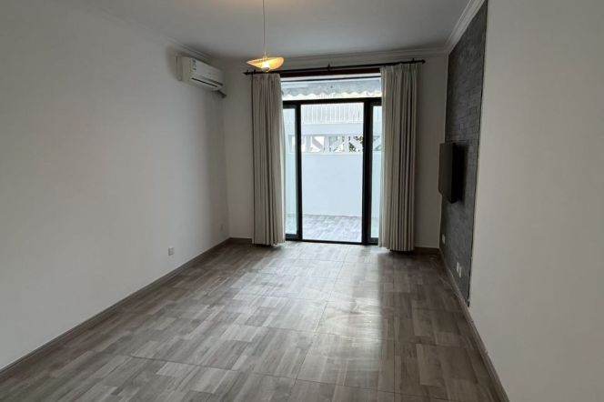 Spacious 1BR Apartment in Old Xuhui with Terrace (L1/L7)