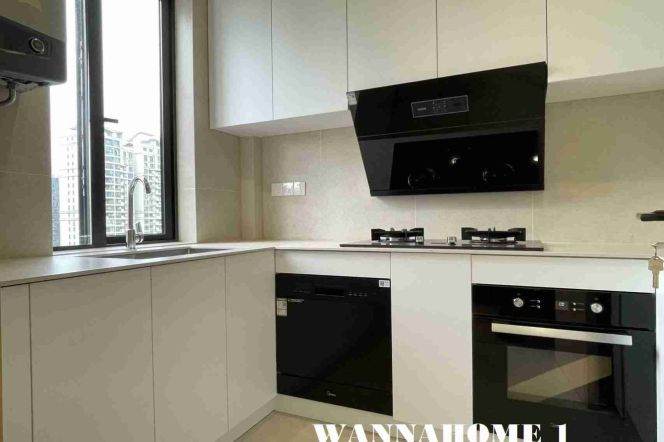 2BR Apartment in Jing'an with Floor-to-Ceiling Windows (L1/L12/L13)