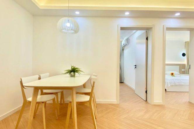 2BR Apartment near Caoyang Road Metro (L3/L4/L11/L14)