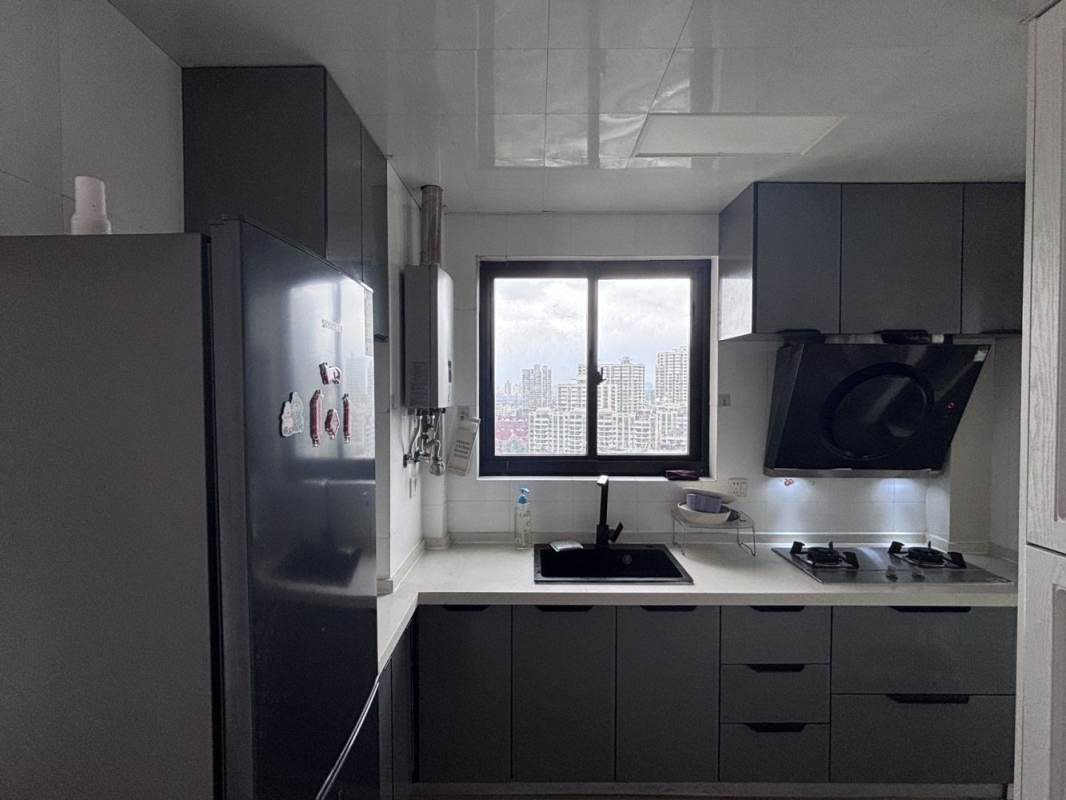 Housing image — Kitchen