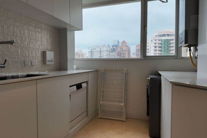 2BR Apartment near Jiaotong University Metro (L3/L4/L10)