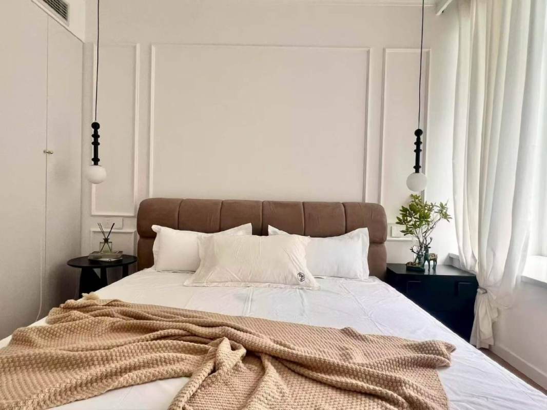 Housing image — Bedroom