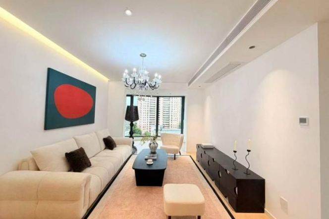 2BR Apartment near Guilin Rd Metro (L15)