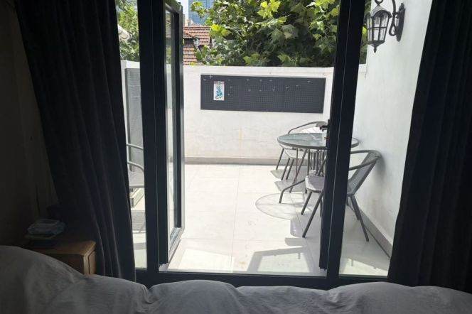 Spacious 1BR Lane House in Jing'an with Terrace (L7)